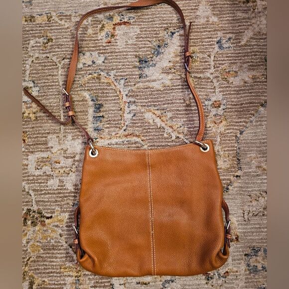 Dooney and Bourke tan pebbled leather bag. - Picture 7 of 10